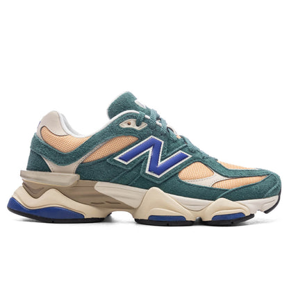 New Balance 9060 - New Spruce/Peach Blossom/Team Royal