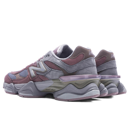 New Balance 9060 - Truffle/Rich Earth